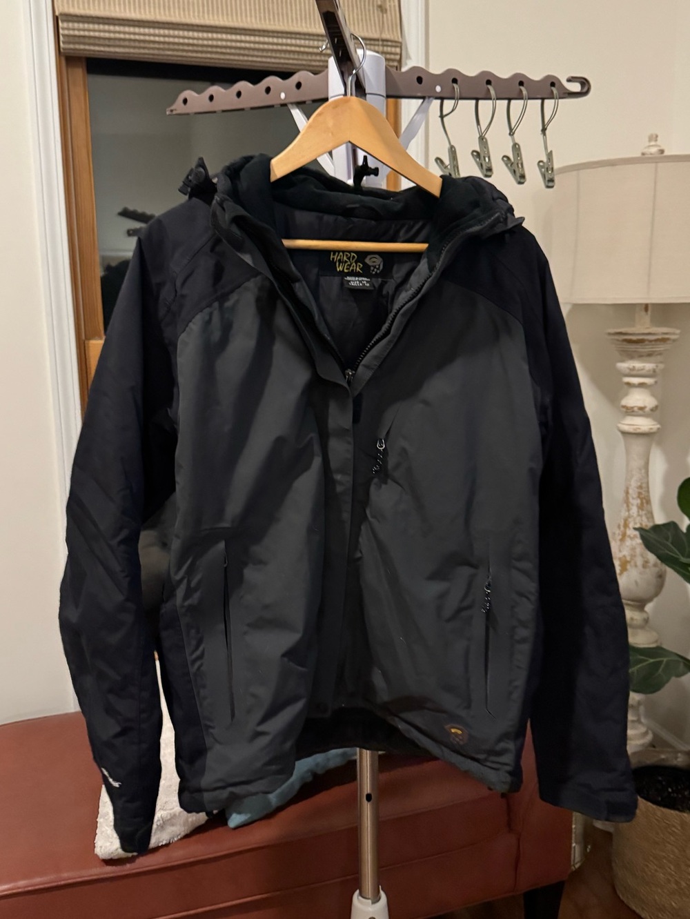 Mountain Hardwear Women’s Vintage Conduit Ascent Tech 12 L Black Parka Jacket